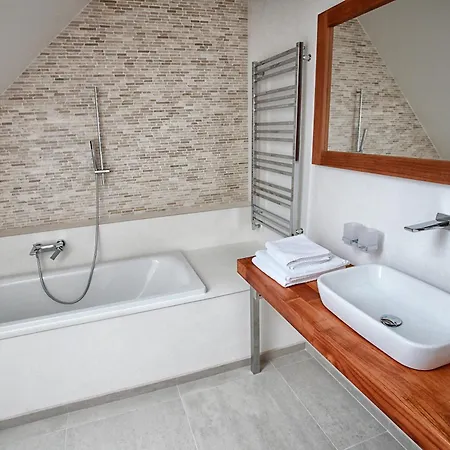 Dobré časy 4*